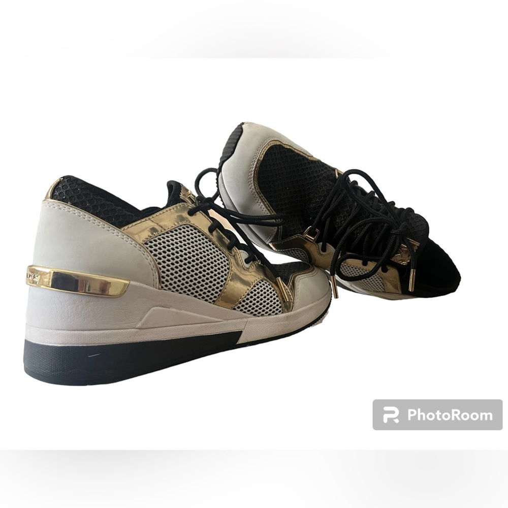 Michael Kors Women's Liv Fashion Trainer Sneakers